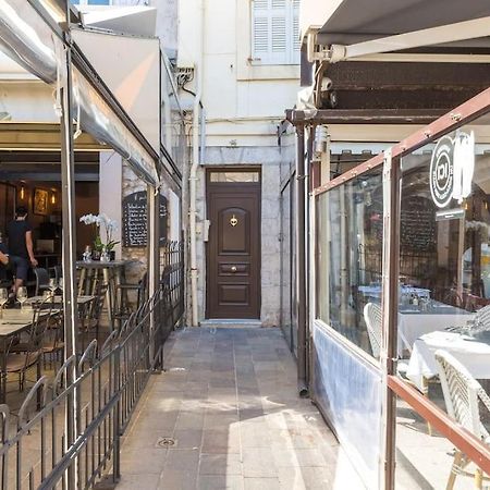 Appartement Authentique Situe En Plein Centre D'Antibes Exterior foto