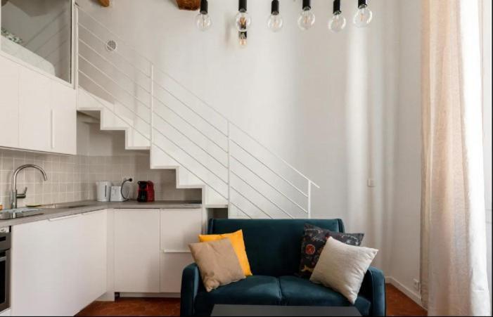 Appartement Authentique Situe En Plein Centre D'Antibes Exterior foto