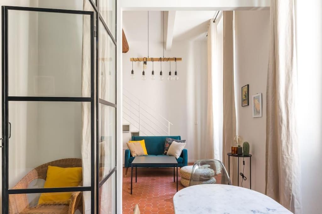 Appartement Authentique Situe En Plein Centre D'Antibes Exterior foto